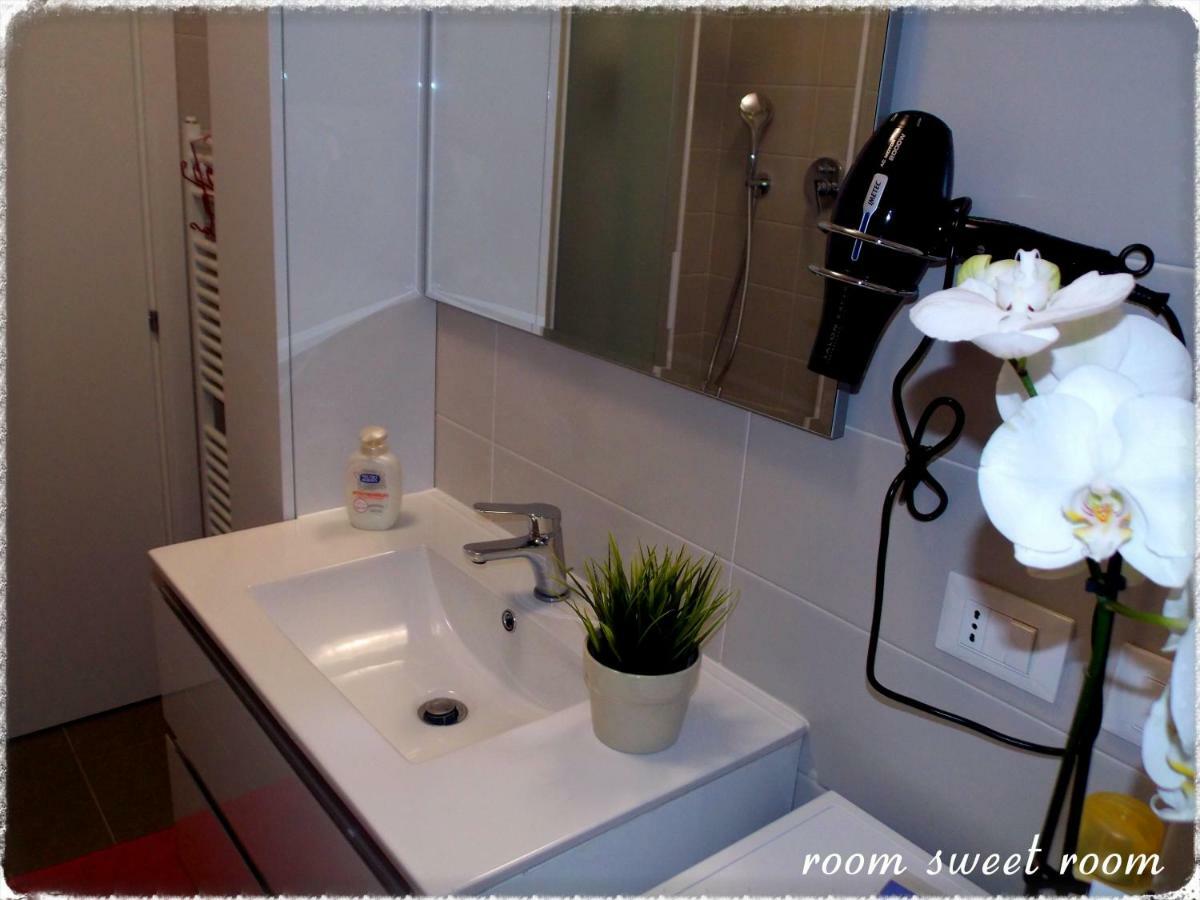 Room Sweet Room Bologna Exterior photo
