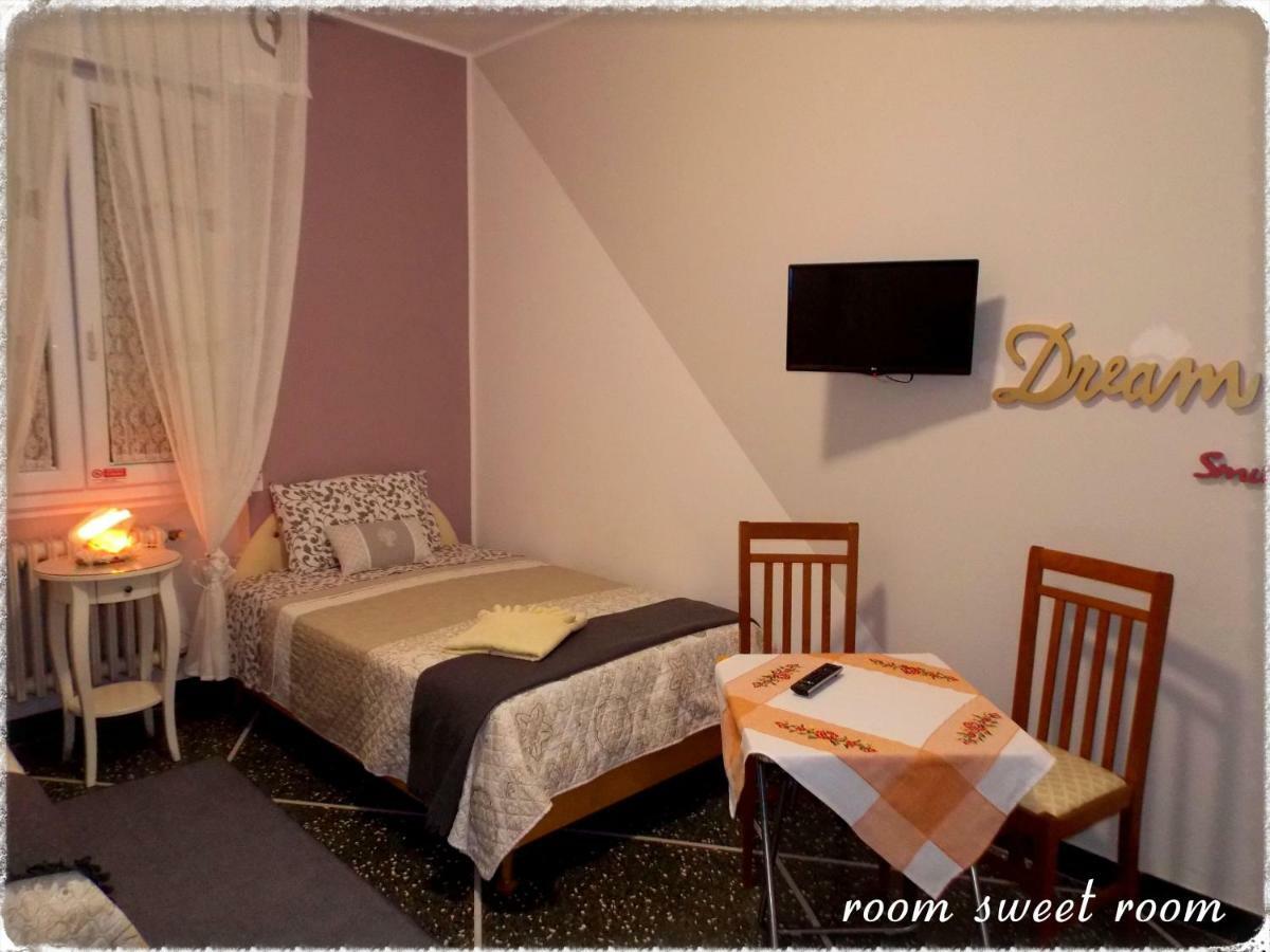 Room Sweet Room Bologna Exterior photo