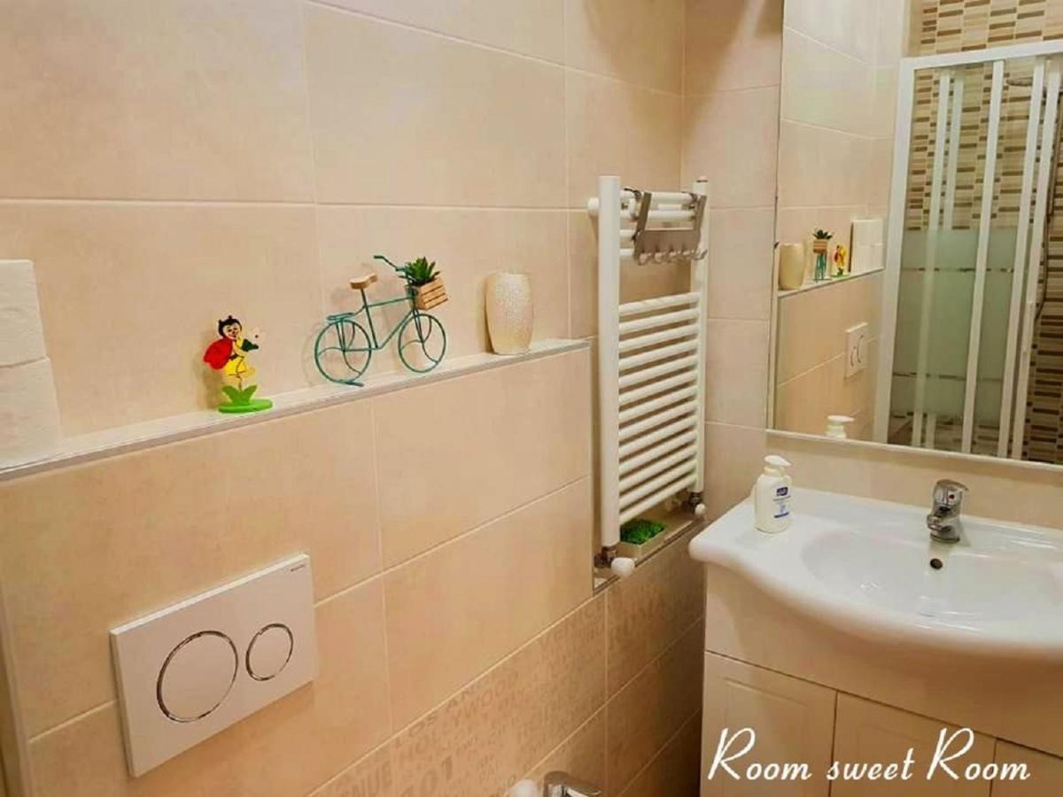 Room Sweet Room Bologna Exterior photo